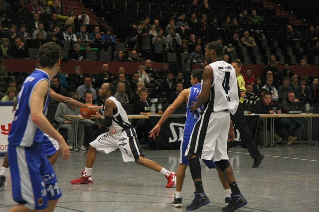 UBC Tigers131209   064.jpg